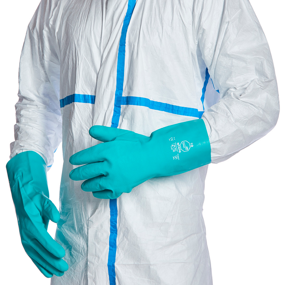 Tyvek® 600 Plus – Hlífðargalli með hettu og teipuðum saumun