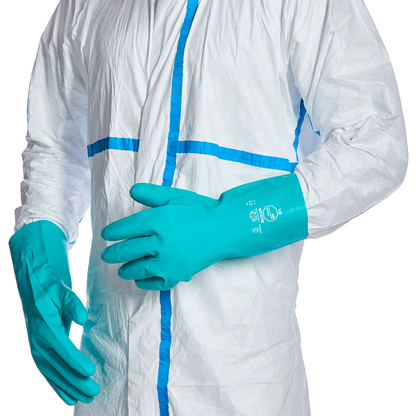 Tyvek® 600 Plus – Hlífðargalli með hettu og teipuðum saumun