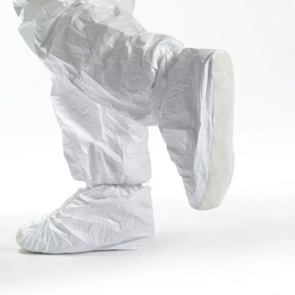 Tyvek® 500 Labo – Hlífðargalli með hettu og innbyggðum skóhlífum