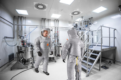 Tychem® 6000 AL TF640 WG – loftræstur efnavarnargalli með innbyggðum hönskum og skókerfi